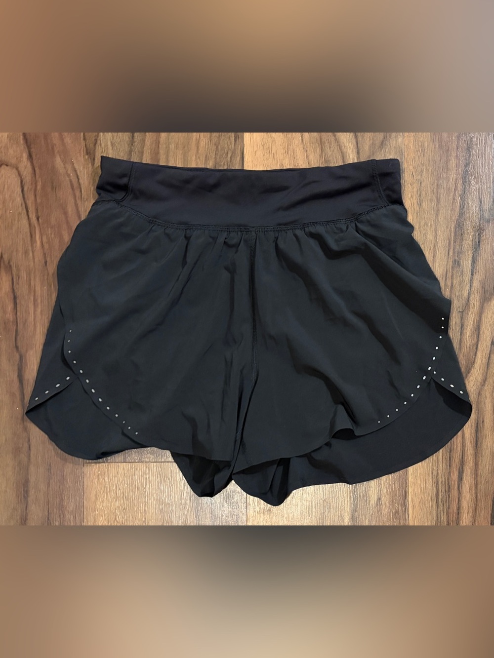 Lululemon Women's Fast and Free Mid-Rise Split Short in Black